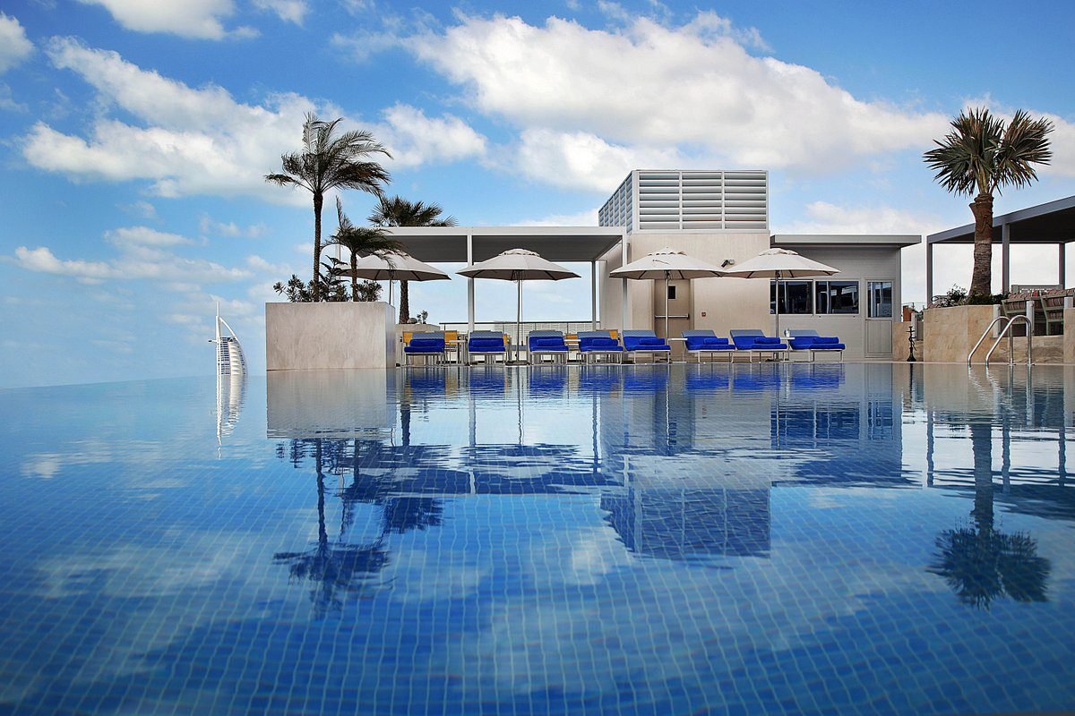 Grand Cosmopolitan Hotel – Dubai